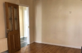 4bedroom_semi-detached_property_for_sale_Castlebar_co-mayo_Ireland (2)